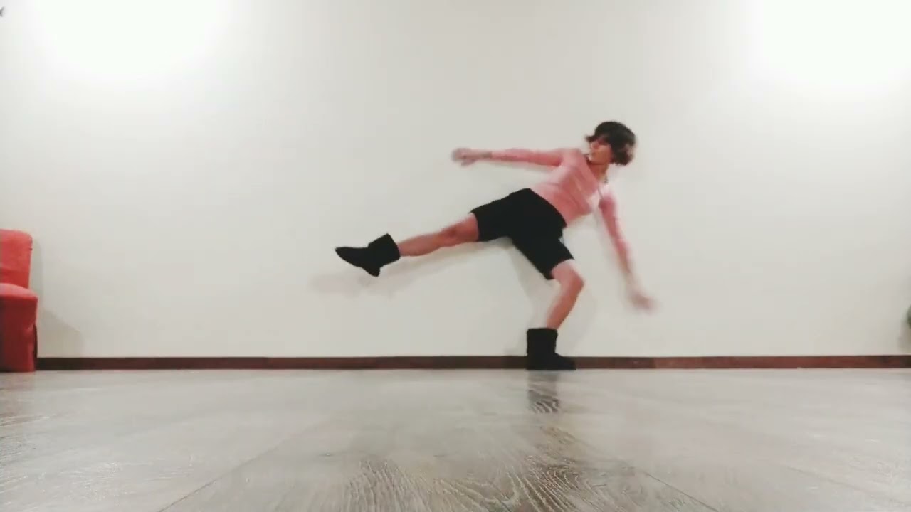 Yamila Ivonne, "Bailando mi cuarentena". improvisación @YamilaIvonne