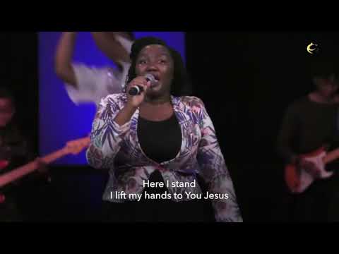 I'm Giving You Praise (Live) - Celebration Choir