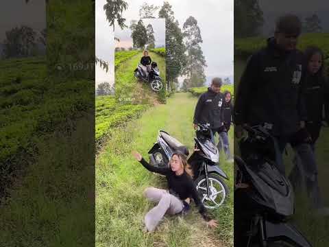 yoooo #shortsvideo #katakatalucubahasasunda #camping #adventure #komedikuncir #bodorsunda