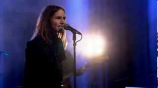 Nina Persson - Animal Heart (Nyhetsmorgon TV4 2014)