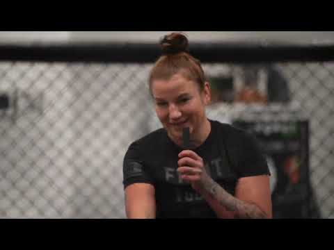 FIGHT CAMP VLOG #1 4 weeks until my hands get raised