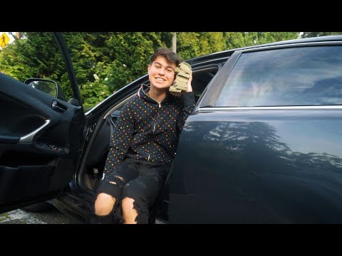 Xavier Weeks - Oh Molly (Official Music Video)