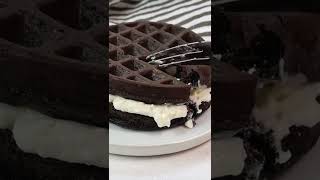 Keto Oreo Chaffles