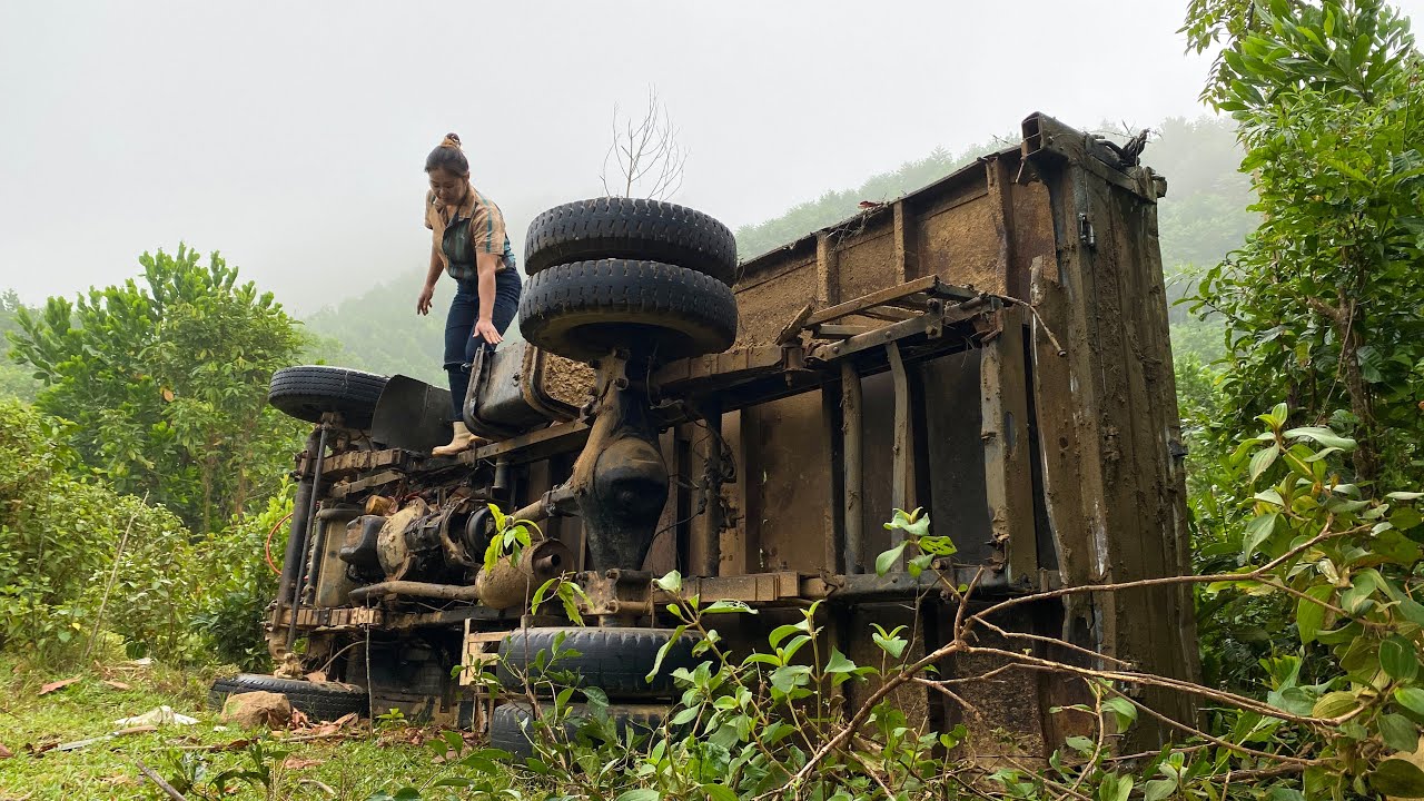 RESTORED ABANDONED Truck Found in Woods After YEARS of Decay! / Triệu Nga