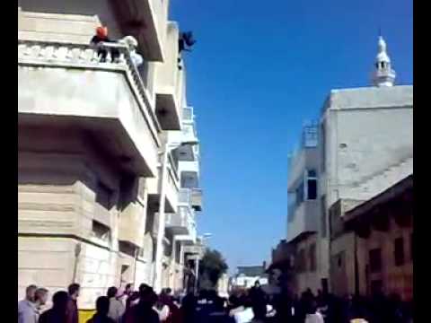 مظاهرة في حي الجلاء في مدينة حماة جمعة "سننتفض لأجلك باباعمرو"