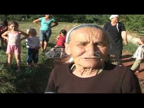 Ora News – Banorët e fshatit Mallunxë protestë për ujin e pijshëm