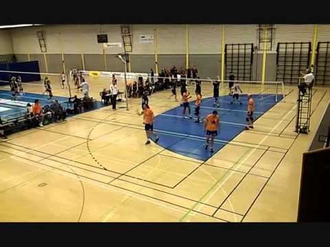 Langhenkel Orion HS 2 wint 6 opeenvolgende punten in de topper tegen Longa'59 HS 1