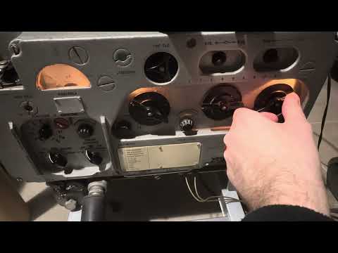 Radiostacja R-130 / Military radio HF P-130 Cold War