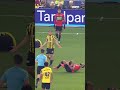Uitgerekend Oussama Tannane pakt ???? in de beladen derby! ? #shorts