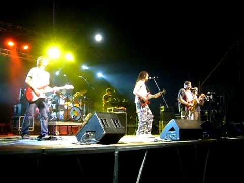 Moussa & the Latin Reggae Band 'Ten cuidao' (Agua Bendita) - Barraques de Reus, 26 juny 2010