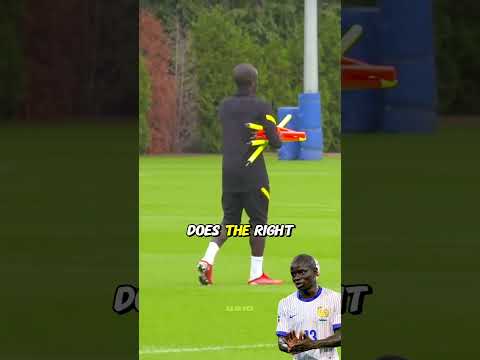 While others look for cameras, Kanté picks up the trash. 😱