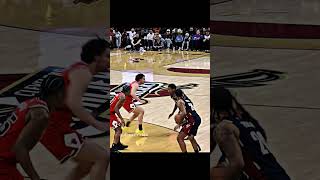 De’Andre Hunter puts Josh Giddey on skates with a nasty crossover! #nba