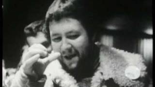 Kursaal Flyers - One Arm Bandit (live)