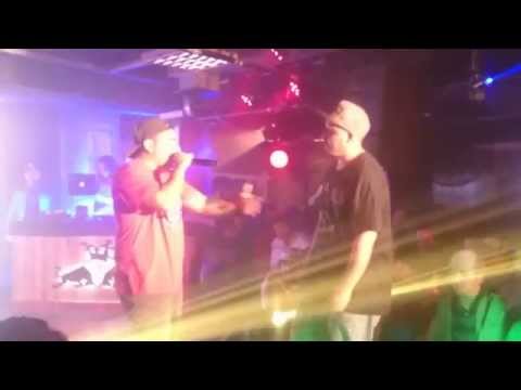 Octavos de Final / TCrowley Vs Ander / Red Bull Semifinal Batalla de Gallos Santiago 2015