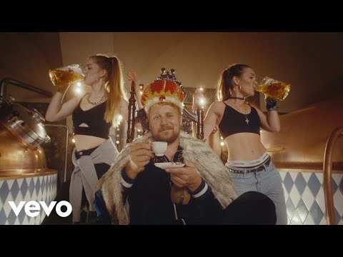 LaBrassBanda - Kaffee vs. Bier (Offizielles Musik Video)