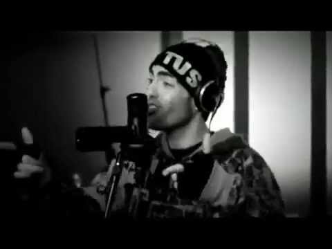 Tus - Ελεάννα Αζούκη Χόρεψε Μωρό Μου | Tus ft Eleanna Azouki  Horepse moro mou - Official Video Clip