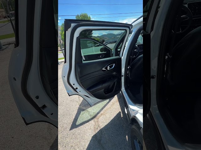 2025 JEEP COMPASS SUV 4-CYL, TURBO, 2.0 LITER LATITUDE SPORT UTILITY 4D