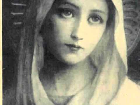 Franz Schubert's Ave Maria : Performed by MaQui Sainz