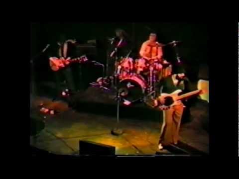 Lamont's Live performance of "Allee"