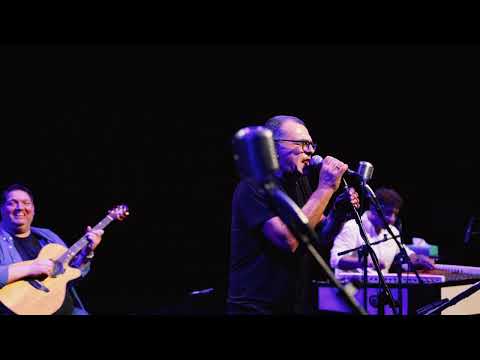 Marius Mihalache ft. Mihai Mărgineanu - Dragoste rurală (short)