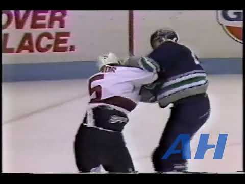 NHL Dec. 27, 1992 Myles O'Connor,NJ v Nick Kypreos,HFD New Jersey Devils Hartford Whalers