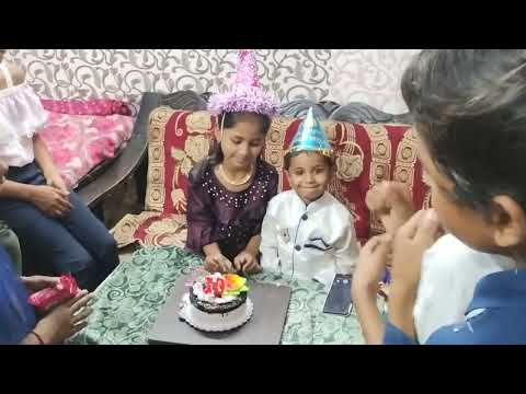 janu birthday cake cutting