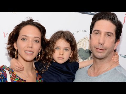 download lagu mp3 mp4 David Schwimmer Daughter, download lagu David Schwimmer Daughter gratis, unduh video klip David Schwimmer Daughter