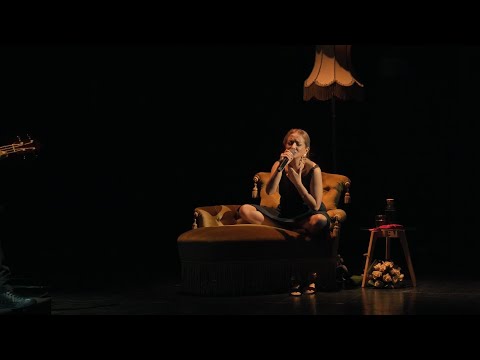 ANA MARGARIDA PRADO - MUDAR O MUNDO (FADO MENOR AO VIVO NO MARIA MATOS)