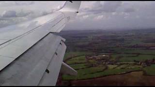 preview picture of video '03042010263Aproaching and landing to Stansted  Airport Uk'