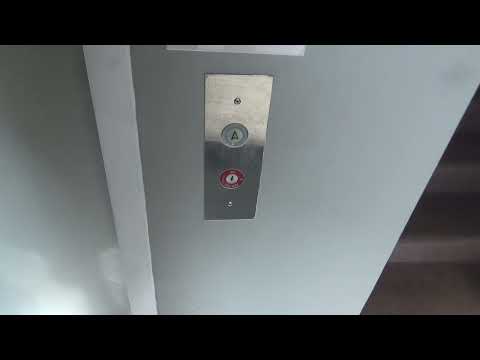 Vintage Mowrey Hydraulic Elevator @ 9042 U.S. Route 19 - Jasmine Estates, FL