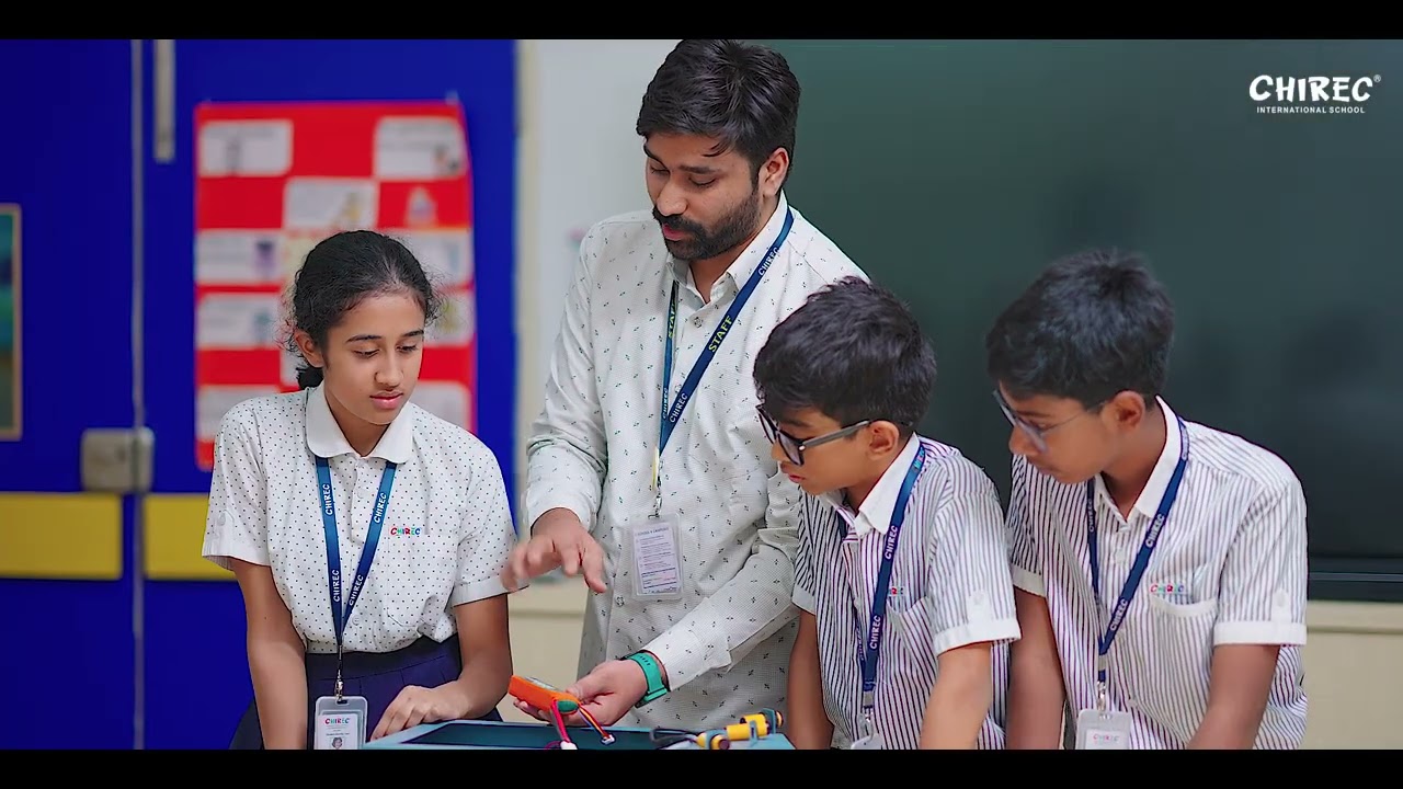 Robo Trash Collector: A Robot that Cleans Public Spaces