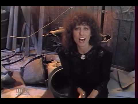 Alicja Majewska,A.Zaucha,H.Frąckowiak  -  IDZIE KOLĘDA POLSKA KOLĘDA