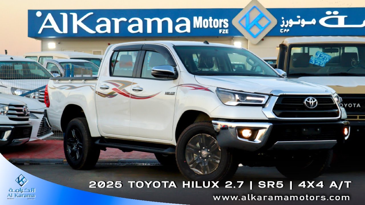 Toyota Hilux 2.7L | SR5 | GCC | | PUSH START | BSM | Bedliner |WOODEN INTERIOR | video