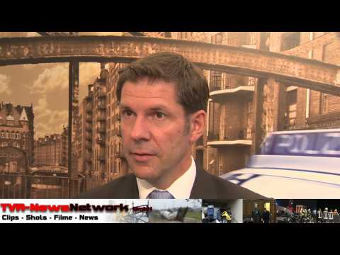 MEK stürmt Wohnung von Randalierer