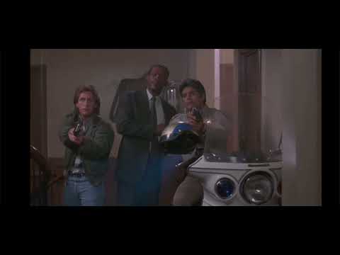 National Lampoon's Loaded Weapon 1. "Hey Larry!" 😂😂