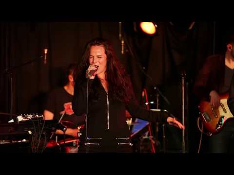 Julia Gámez Martín - Proud Mary