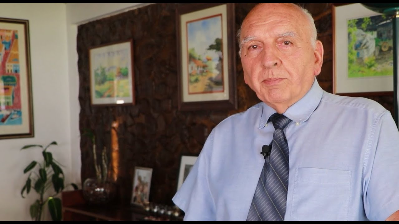 Mensaje de Vladimir de la Cruz, historiador.
