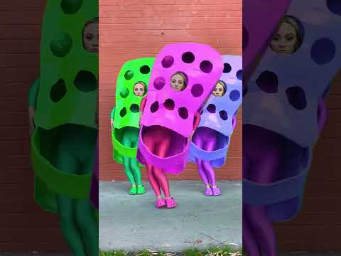Pov: you’re at a Halloween party and the croc girl starts multiplying #halloweencostume