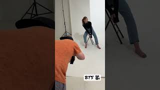 Download lagu Studio BTS with Taylor. Shooting with the 24-105 #canonr6 #photoshoot #photography mp3