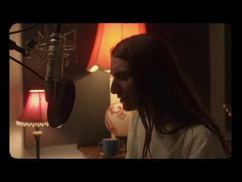 Hannah Georgas - Pray It Away (Live)