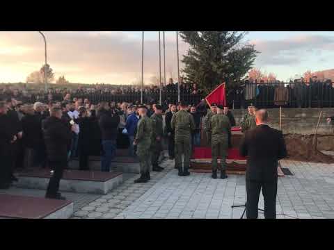 Ceremonia e varrimit të profesor Sabahajdin Cena