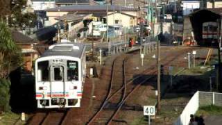 preview picture of video '関東鉄道 竜ヶ崎線 竜ヶ崎駅からの発車シーン（１） ４月１０日'