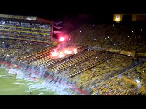 "Sur Oscura.. salida de BSC contra gremio.." Barra: Sur Oscura • Club: Barcelona Sporting Club