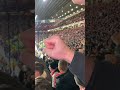 Im Gästesektor bei ManU vs. Bayern: Wahnsinn pur! 🤘🏼⚽️#ManUvsBayern #FanMomente
