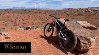 10 Minutes of chill dh tech in stunning Moab - Utah - Dunestone - Klonzo