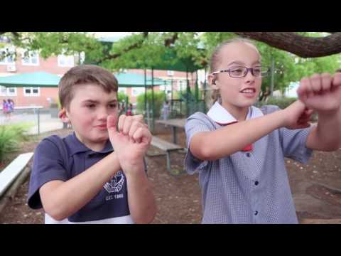How to Sign Quiet in Auslan