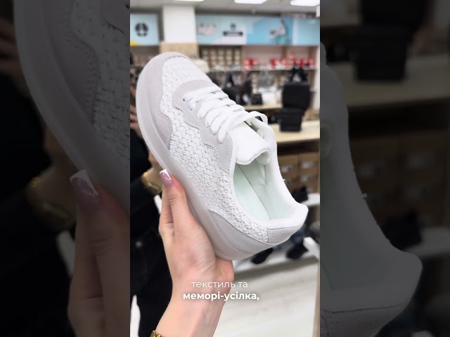 Чоботи жіночі шкіряні байка хутро 592641 Чорний Кросівки жіночі сітка 594601 Білі 