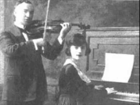 Abe Schwartz and his Orchestra - Simkhas Toyre (classic klezmer)