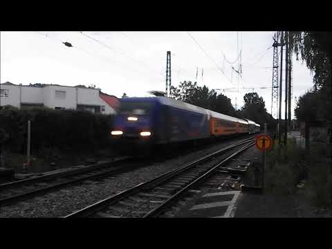 Gundelfingen: Durchfahrt einer S 2 und eines Güterzuges | BR 145 und SBB Re 482