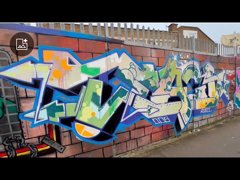 TEACH DDS London Graffiti